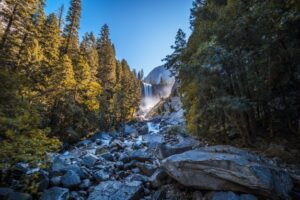 beautiful-shot-vernal-falls-waterfall-yosemite-national-park-usa_181624-47014